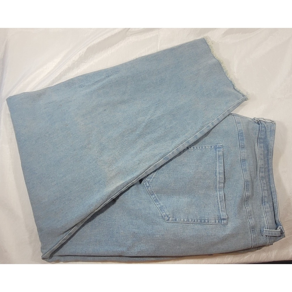 Southern Stitch Women's Raw Hem High Rise‎ Ripped Crop Jeans Lt Wash - XXL